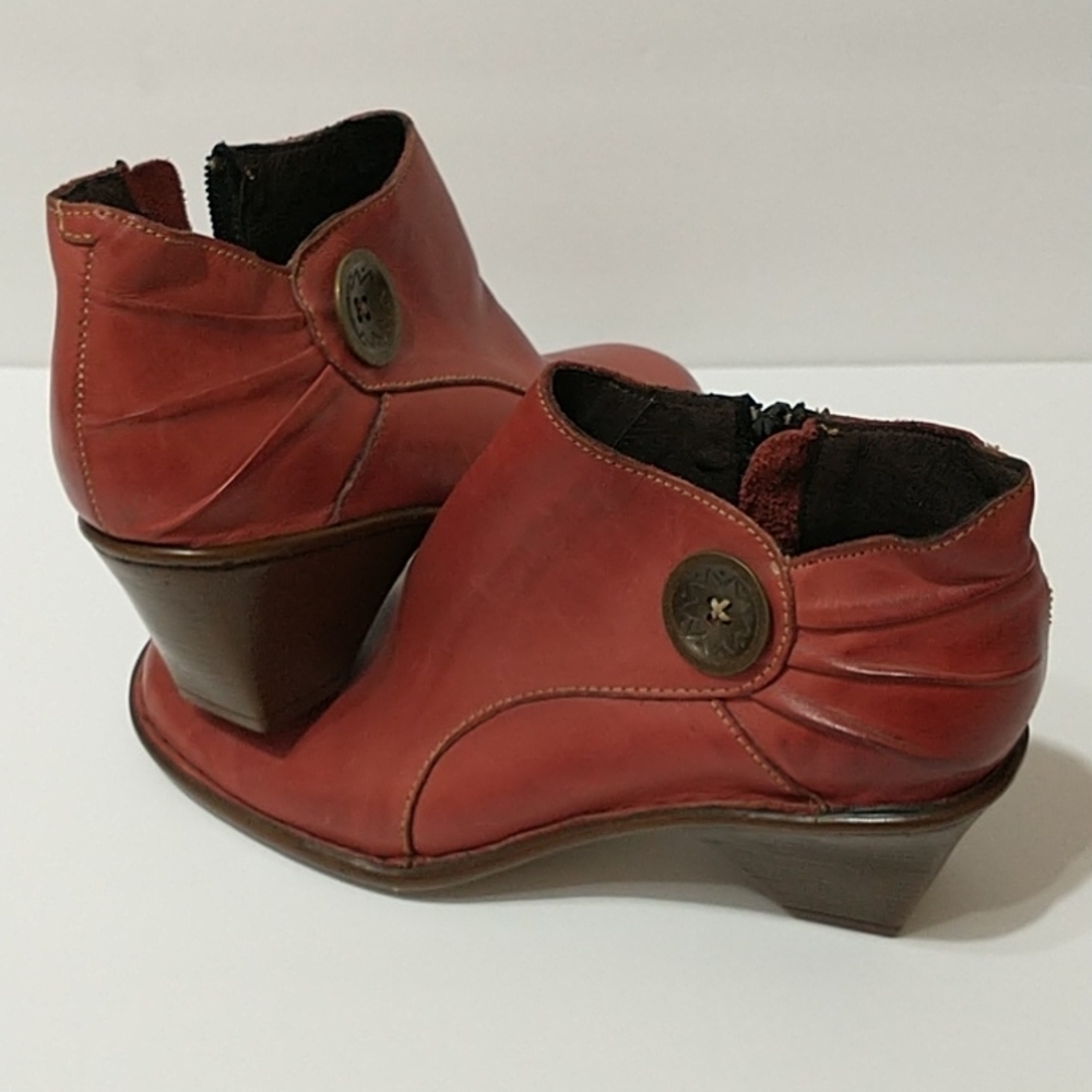 Tsonga red women's shoes Tsonga booties size 6 - Picture 4 of 12